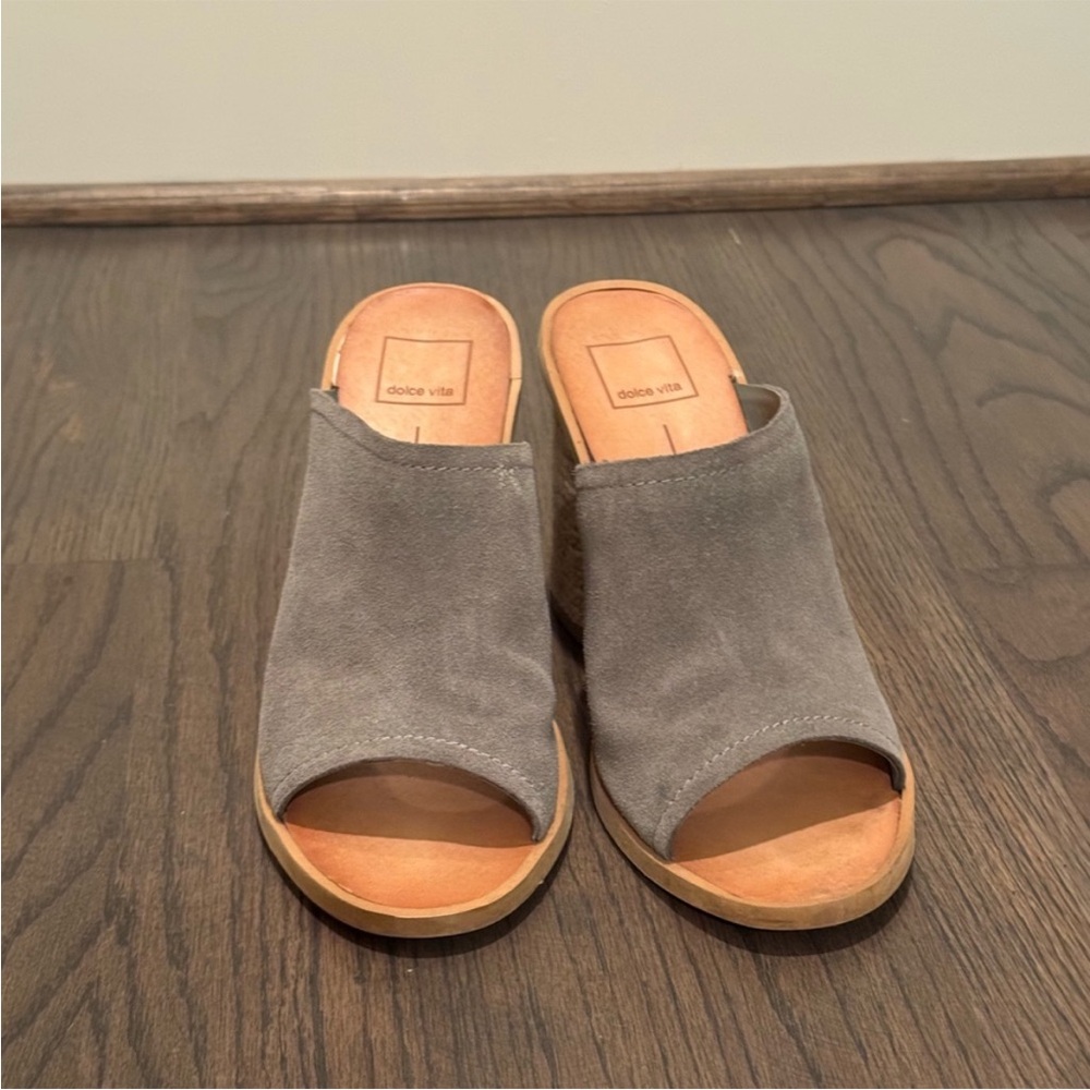Dolce Vita Alycia Suede Espadrille Sandal
Heel 10M - Picture 3 of 6